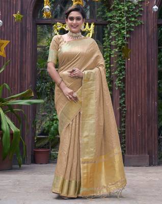 Bansari beige couple set saree with kurta 3