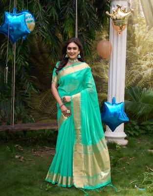 Hunny teal silk couple wear saree with kurta 3