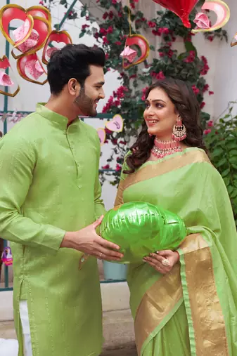 Sumitra green silk couple wear saree with kurta