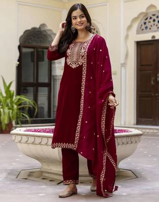 Velvet Embroidery Festive Salwar Suit Set Kurta Pant with Dupatta 1