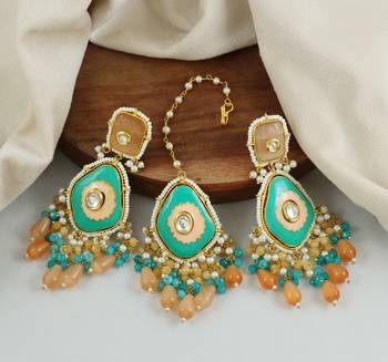 Pearl Quartz Beaded Green Enameled Earrings with Mang Tikka Jewelry Set 1