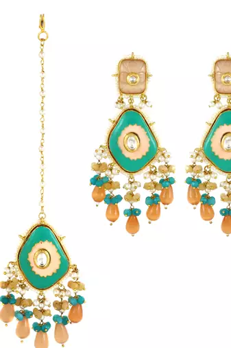 Pearl Quartz Beaded Green Enameled Earrings with Mang Tikka Jewelry Set