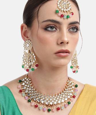Super Premium Luxe Gold-Plated Kundan & Multi Pearl Beaded Jewellery Set With Mangtikka 2
