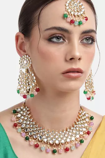 Super Premium Luxe Gold-Plated Kundan & Multi Pearl Beaded Jewellery Set With Mangtikka
