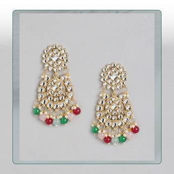 Super Premium Luxe Gold-Plated Kundan & Multi Pearl Beaded Jewellery Set With Mangtikka 4