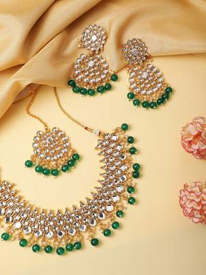Green Pearl Kundan Heavy Indian Choker Set For Women 1