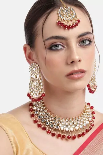 Super Premium Luxe Gold-Plated Kundan & Red Pearl Beaded Jewellery Set With Mangtikka