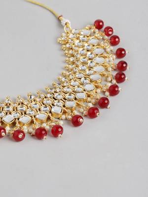 Super Premium Luxe Gold-Plated Kundan & Red Pearl Beaded Jewellery Set With Mangtikka 4