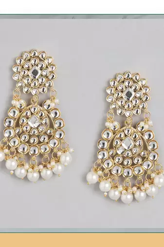 Super Premium Luxe Kundan & White Pearl Beaded Jewellery Set With Mangtikka
