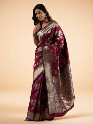 Burgundy Ethnic Motifs Zari art Silk Banarasi Saree 4