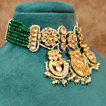 Emerald kundan meenakari semi precious choker set 2