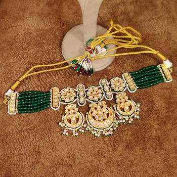 Emerald kundan meenakari semi precious choker set 4