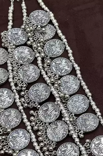 Multilayer oxidised 1 rupee coin necklace