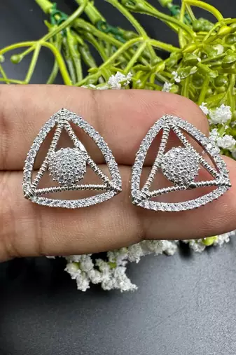 Triangle cz ear studs dailywear