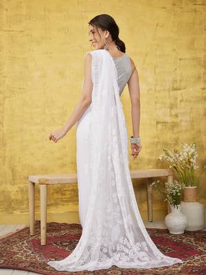 Hand embroidered white georgette lucknowi chikankari saree with blouse 2