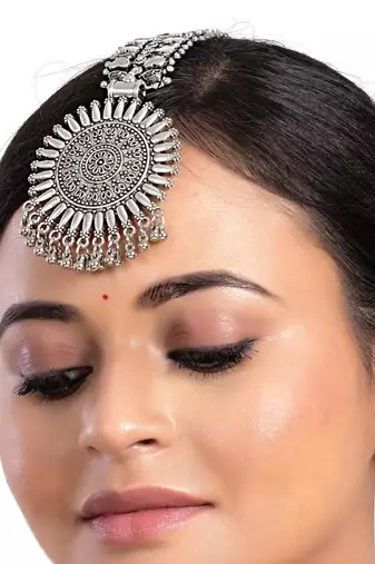 Oxidised maangtikka