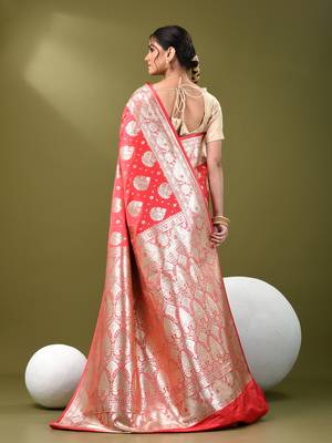 Watermelon pink katan silk blend banarasi saree with zari woven ethnic designs 3