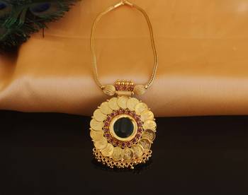 Gold plated kasu palakka necklace 1