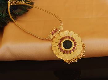 Gold plated kasu palakka necklace 4