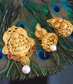 Temple lakshmi matte finish pendant set