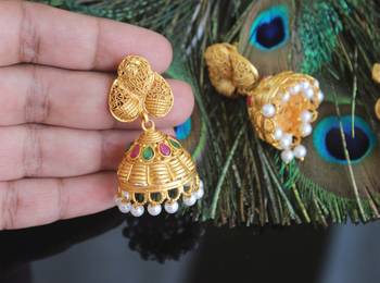 Matte finish temple lakshmi pendant set 3