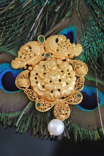Matte finish temple lakshmi pendant set
