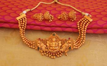 Matte finish temple lakshmi choker necklace set 1