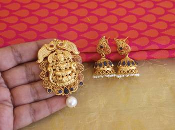 Lakshmi temple matte finish pendant set 2