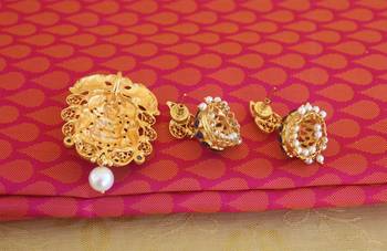 Lakshmi temple matte finish pendant set 4