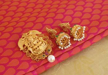 Lakshmi temple matte finish pendant set 2
