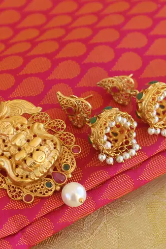 Lakshmi temple matte finish pendant set