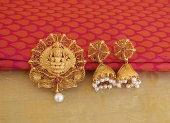 Pink color matte finish temple lakshmi pendant set 1