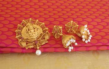 Pink color matte finish temple lakshmi pendant set 2