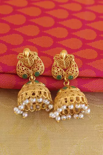 Temple lakshmi green color matte finish pendant set