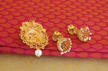 Temple lakshmi blue color matte finish pendant set 4