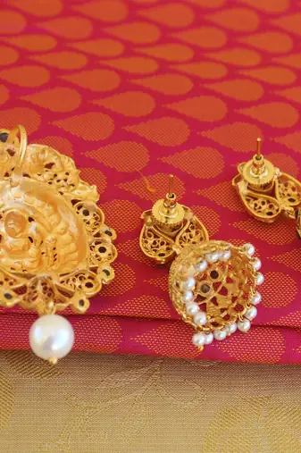 Temple lakshmi blue color matte finish pendant set