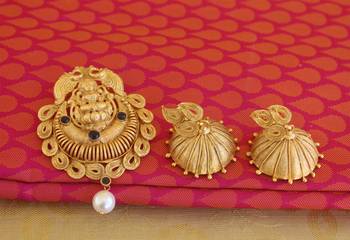 matte finish temple lakshmi pendant set 2