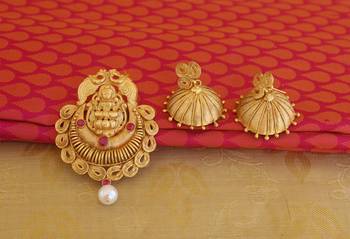 matte finish temple lakshmi pendant set 1