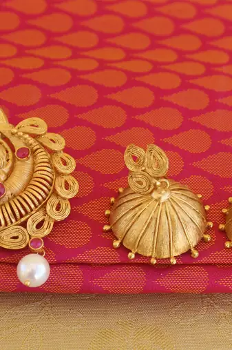 matte finish temple lakshmi pendant set