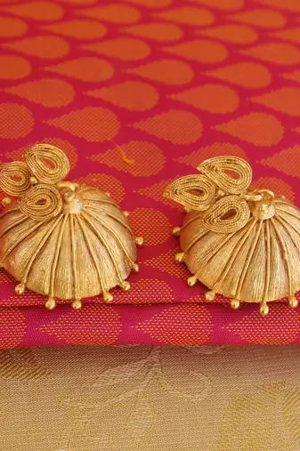 matte finish temple lakshmi pendant set