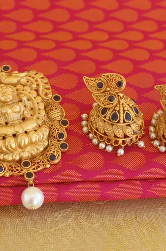 matte finish blue temple lakshmi pendant set
