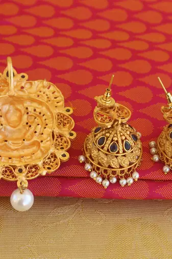 matte finish blue temple lakshmi pendant set