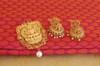 matte finish red temple lakshmi pendant set 2