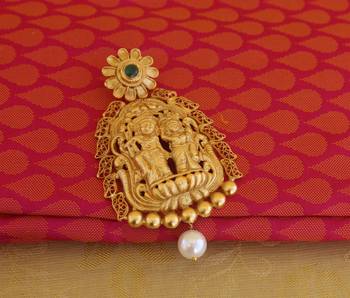 Radha krishna matte finish pendant set 3