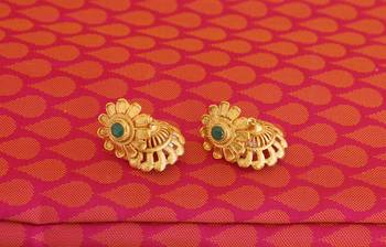 Radha krishna matte finish pendant set 4