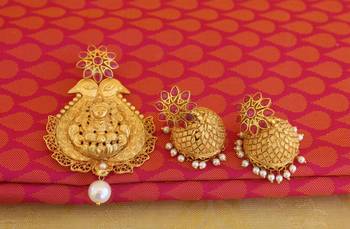 Peacock temple lakshmi matte finish pendant set 2