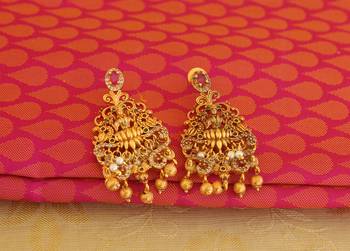 Matte finish lakshmi pendant set 4