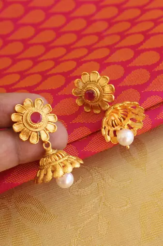 Radha krishna matte finish pendant set