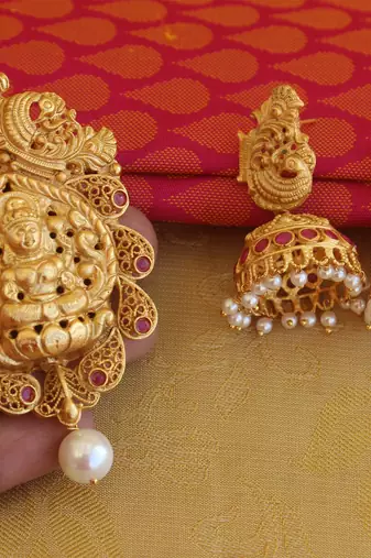 Matte finish peacock temple lakshmi pendant set