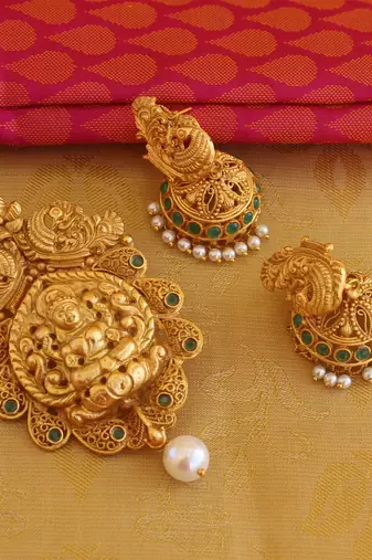 Matte finish peacock temple lakshmi pendant set